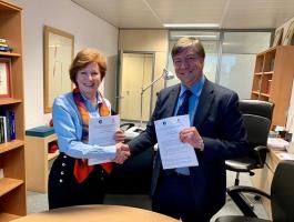 FLACSO y Fundación Carolina firman importante acuerdo de colaboración