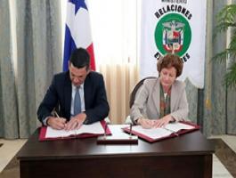 FLACSO y el Gobierno de Panamá firman el Acuerdo para el Fortalecimiento del Programa Académico FLACSO Panamá